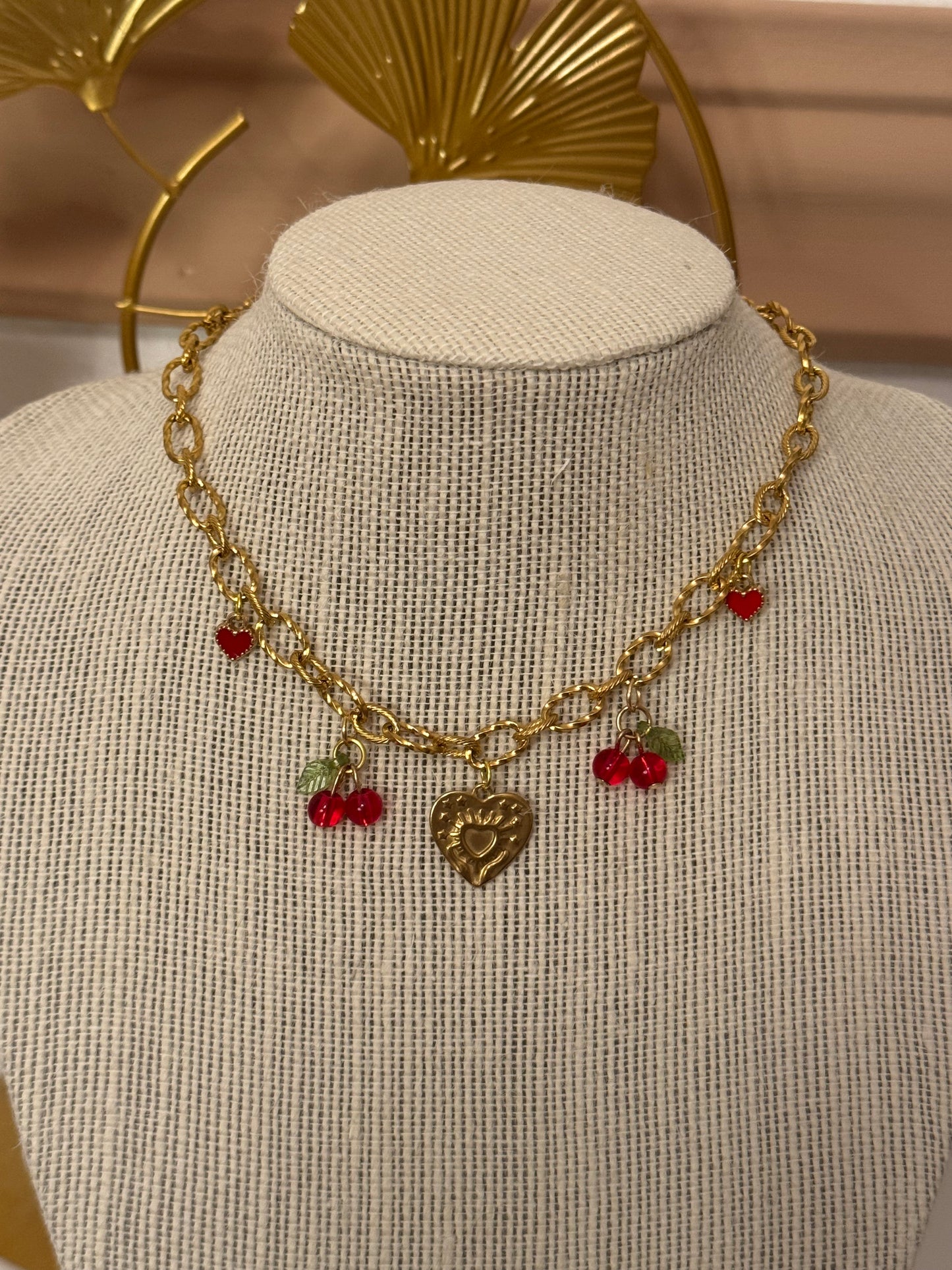 Heartstrings necklace